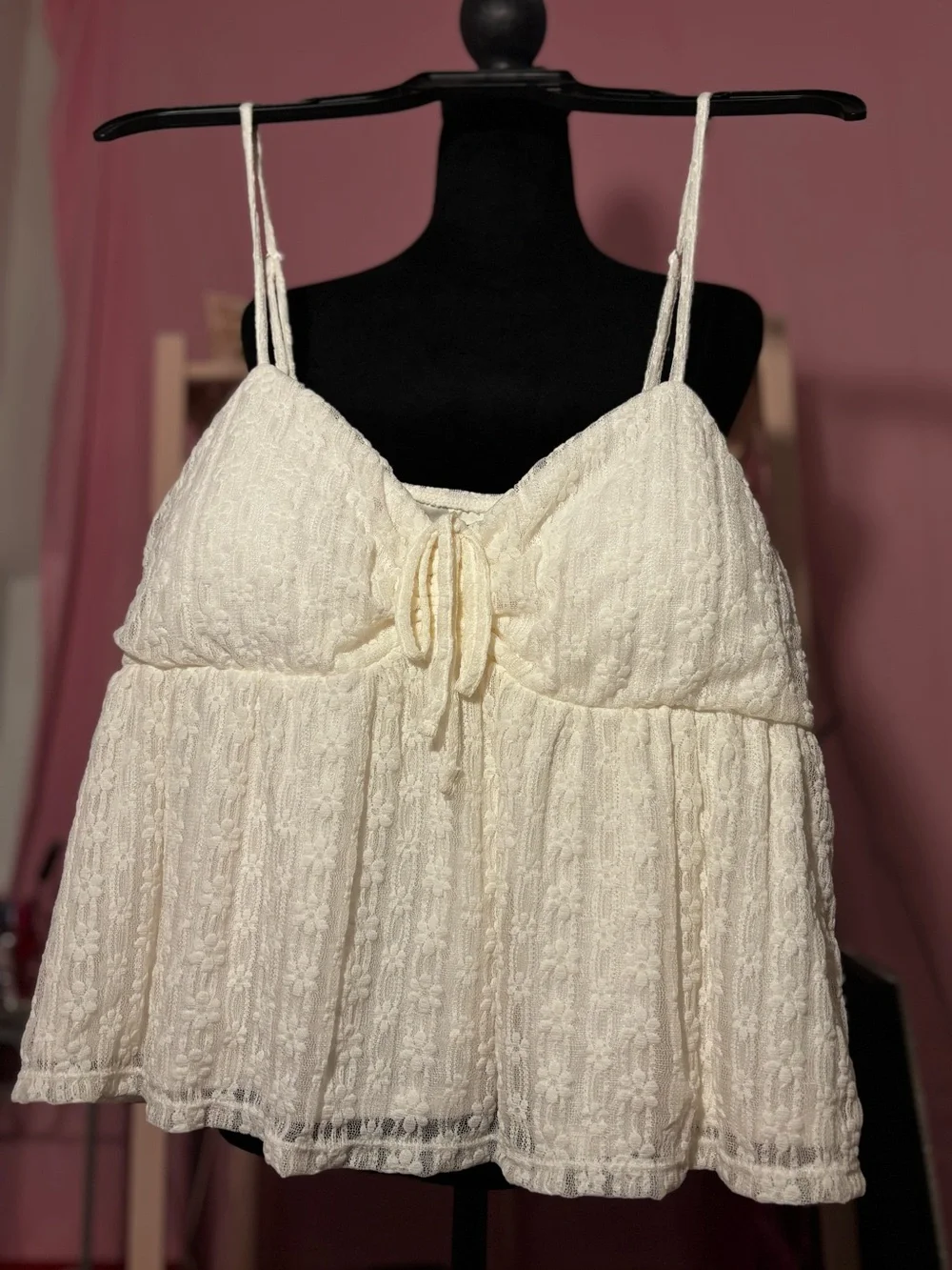 BRAND NEW! No Boundaries Cream Lace-Trim Cropped Cami with Front Tie🤍 size XL